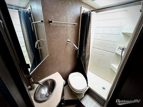 2017 Thor Gemini 23TB RV Photo 4