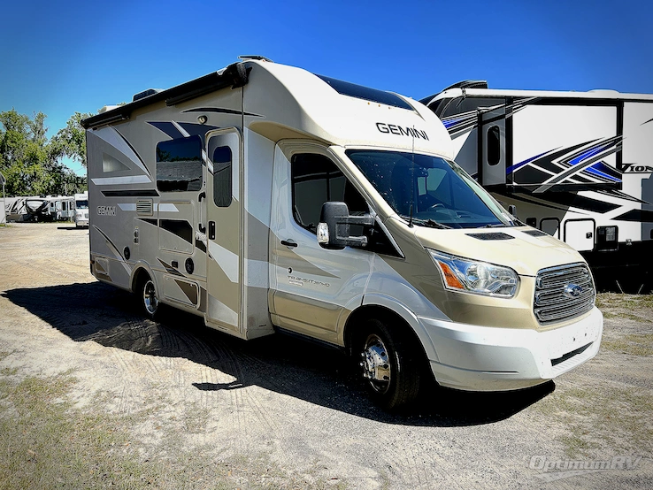 2017 Thor Gemini 23TB RV Photo 1