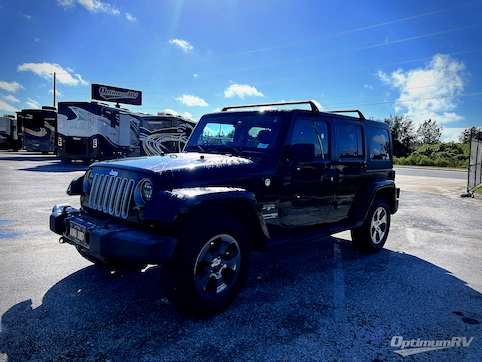 2018 Jeep Jeep Sahara RV Photo 2