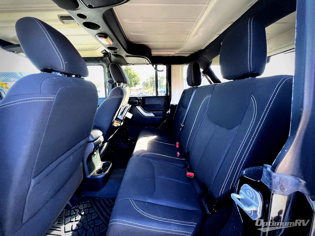 2018 Jeep Jeep Sahara Photo 9