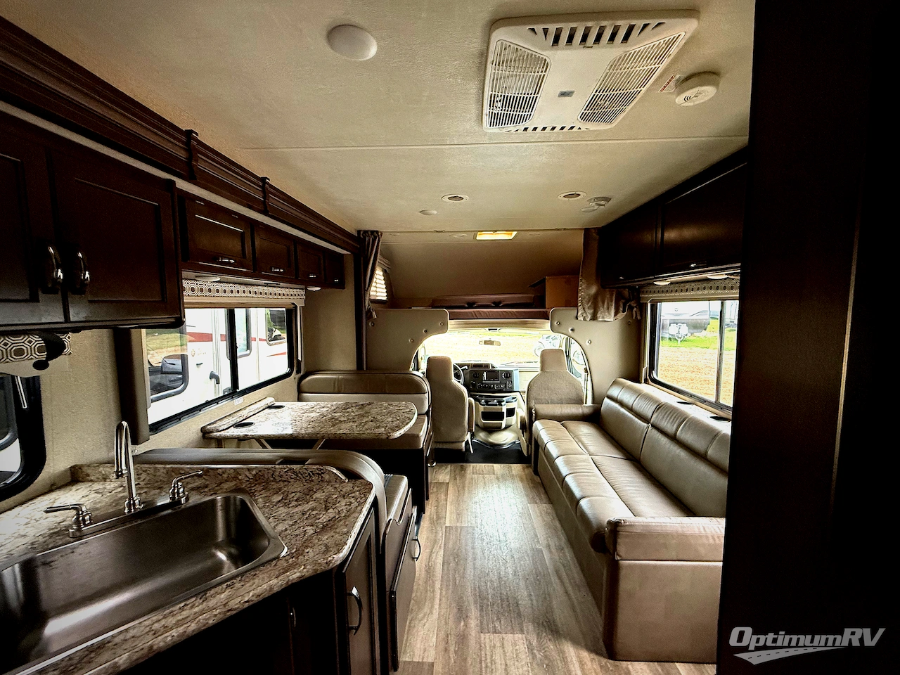 2020 Thor Four Winds 28Z Photo 4