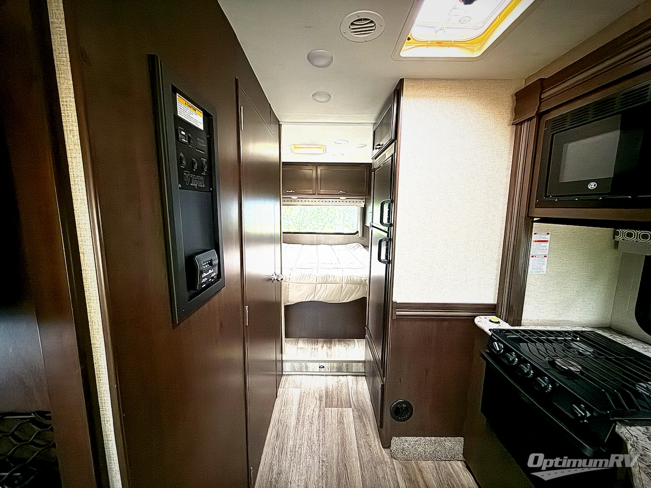 2020 Thor Four Winds 28Z Photo 10