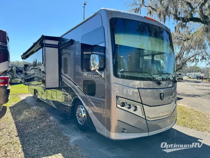 2022 Thor Palazzo 37.5 RV Photo 1