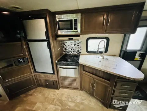 2018 Coachmen Apex Ultra-Lite 279RLSS RV Photo 3