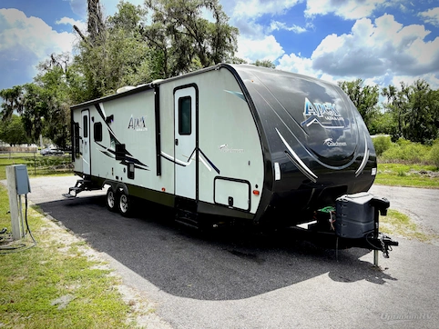 Used 2018 Coachmen Apex Ultra-Lite 279RLSS Featured Photo