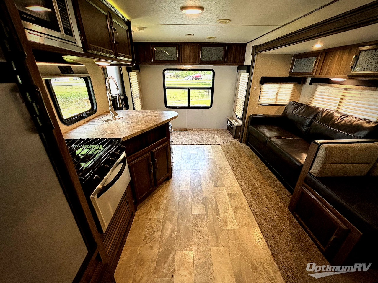 2018 Coachmen Apex Ultra-Lite 279RLSS Photo 4
