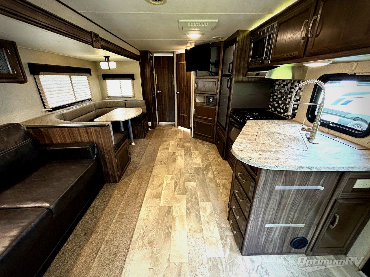 2018 Coachmen Apex Ultra-Lite 279RLSS Photo 5