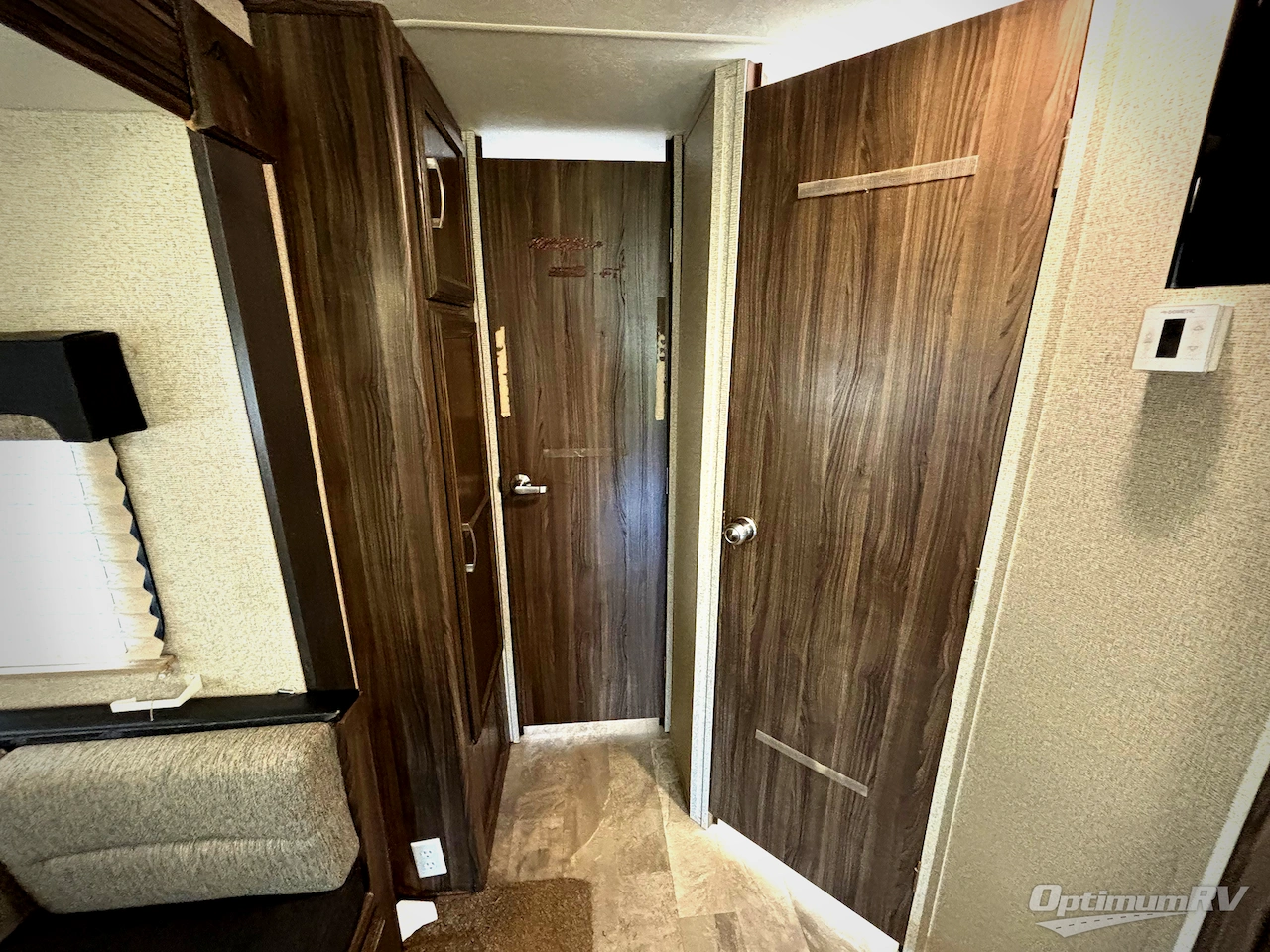 2018 Coachmen Apex Ultra-Lite 279RLSS Photo 7