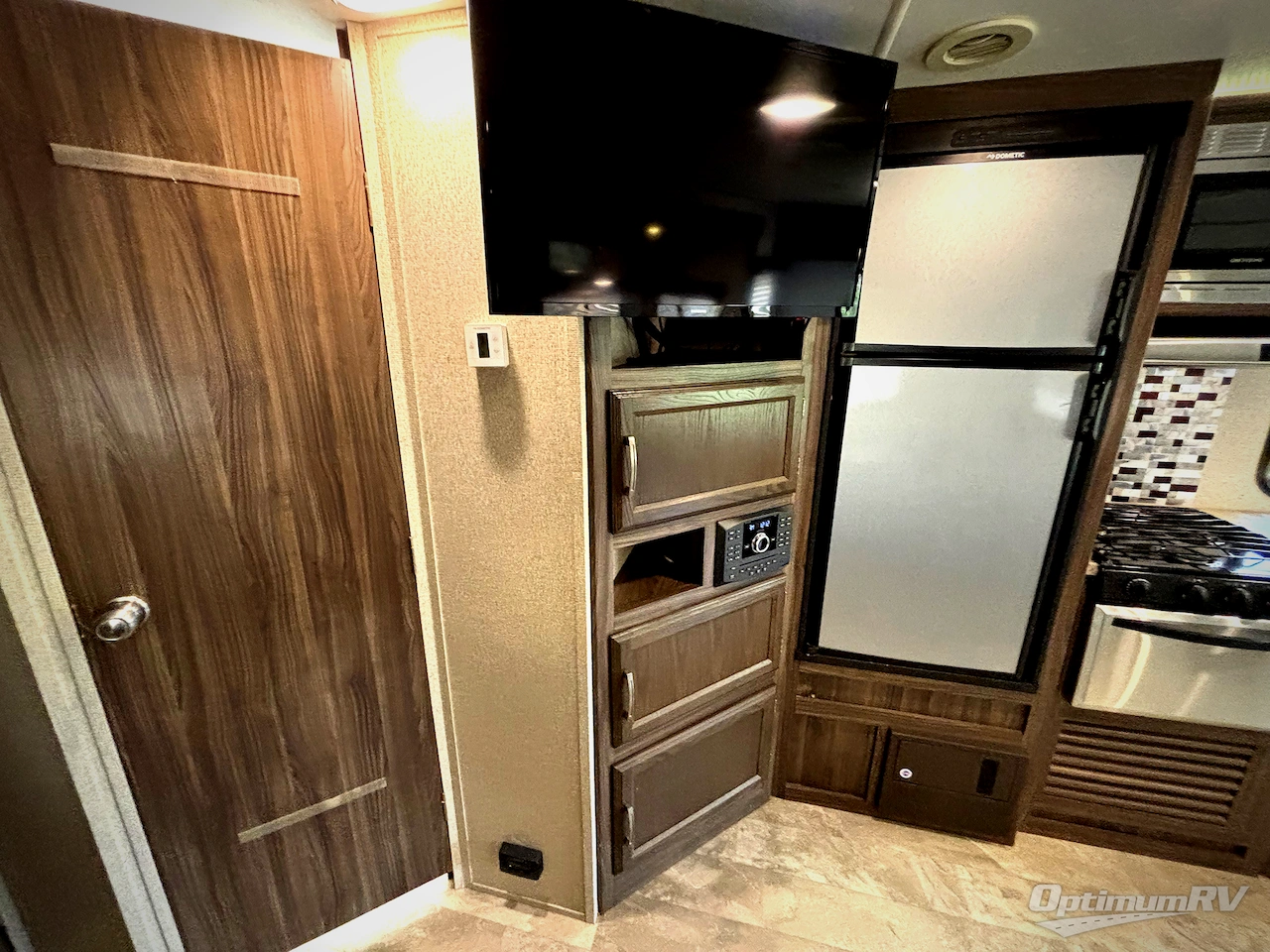 2018 Coachmen Apex Ultra-Lite 279RLSS Photo 11