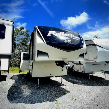 Used 2019 Grand Design Reflection 303RLS Featured Photo