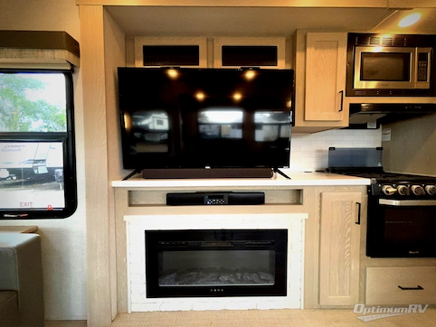 2023 Forest River Flagstaff Classic 832lKRL RV Photo 4