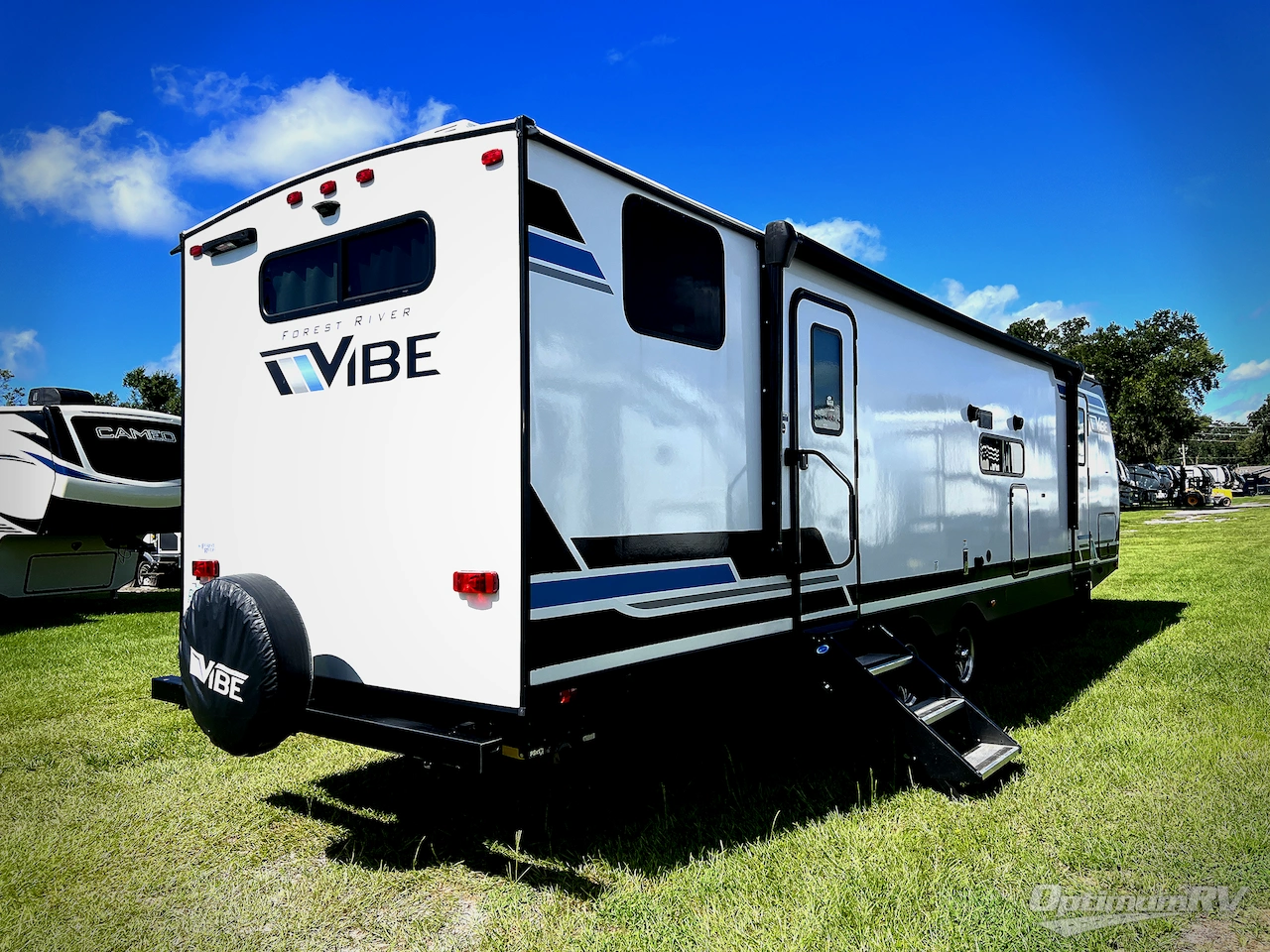 2024 Forest River Vibe 28BHE Photo 3