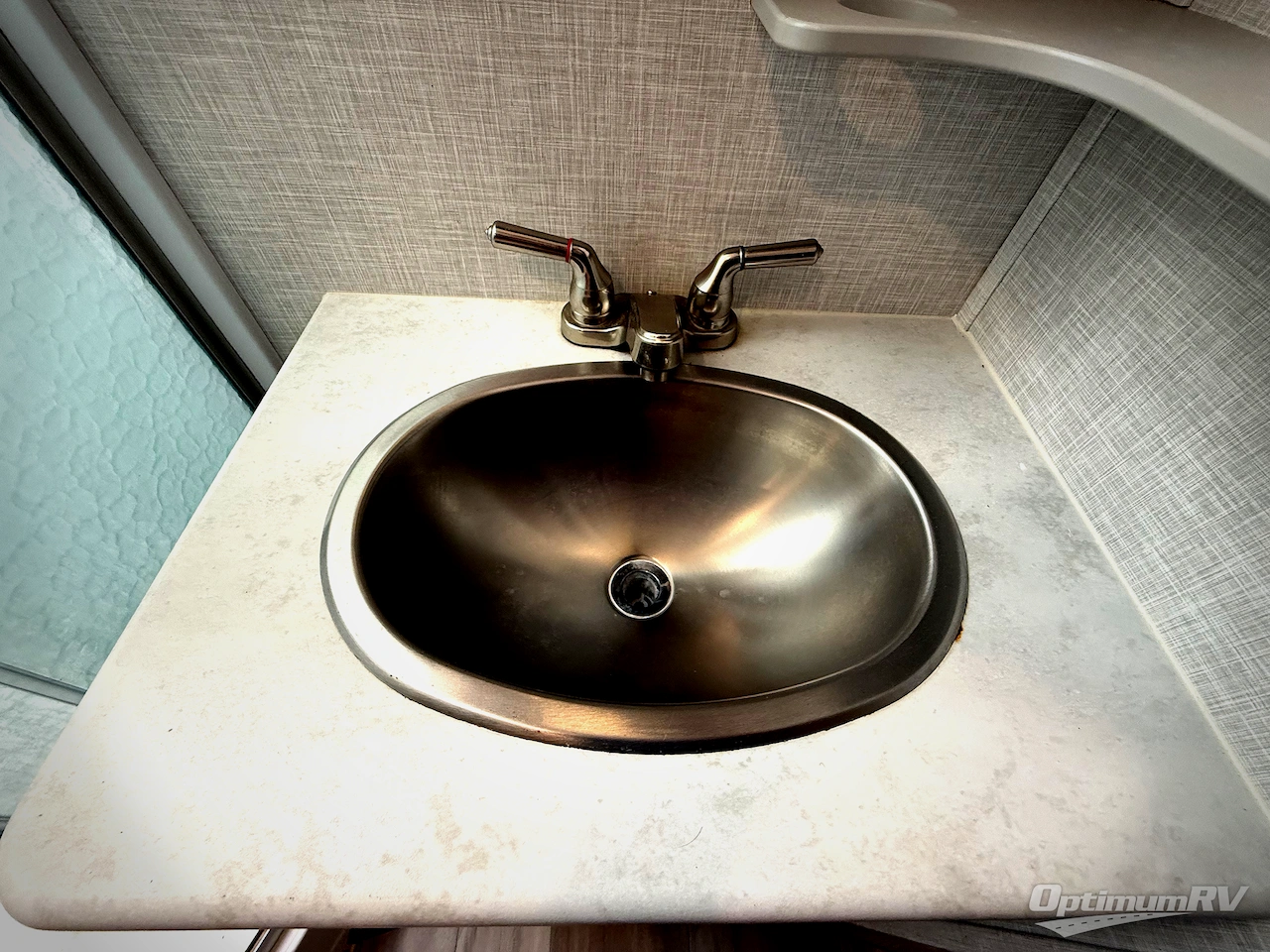 2021 Forest River Rockwood Signature Ultra Lite 8335SB Photo 15