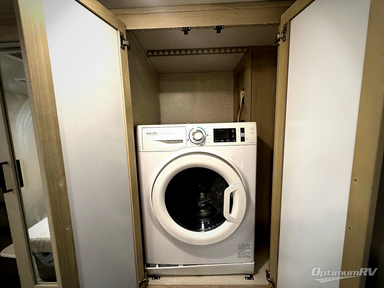 2021 Forest River Rockwood Signature Ultra Lite 8335SB Photo 19