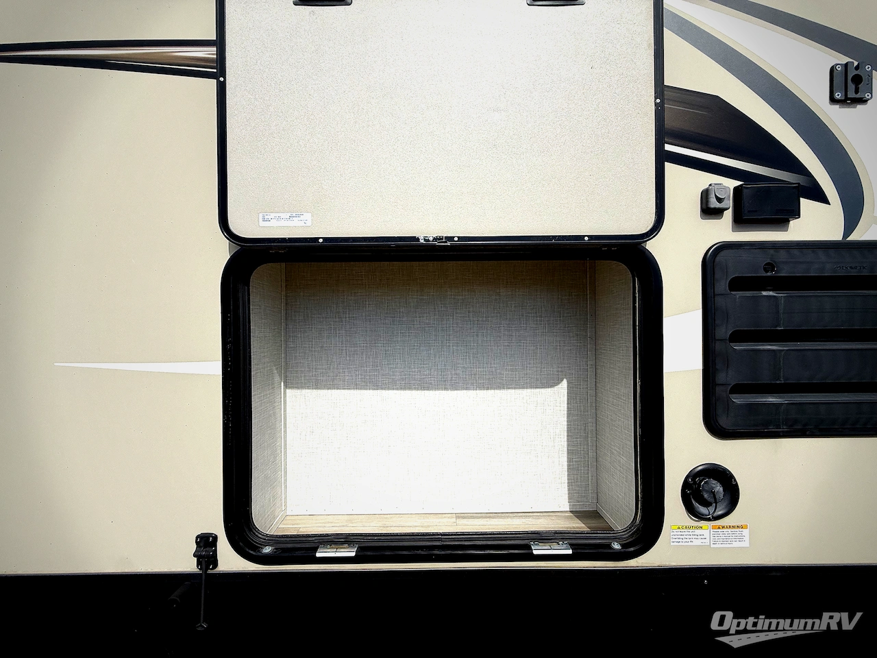 2021 Forest River Rockwood Signature Ultra Lite 8335SB Photo 20