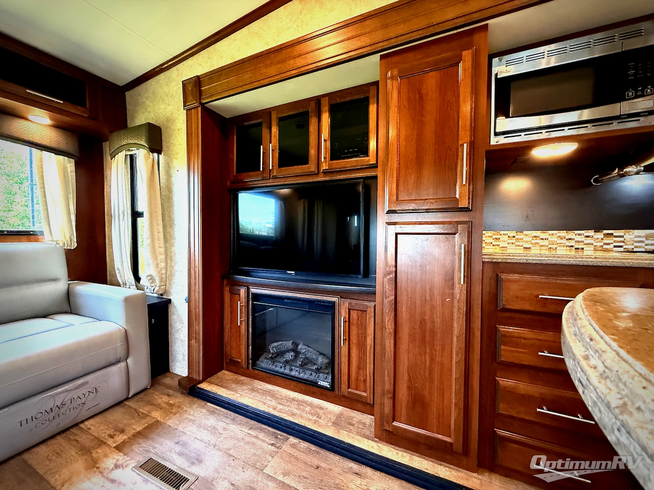 2018 Jayco Eagle HT 30.5CKTS Photo 8