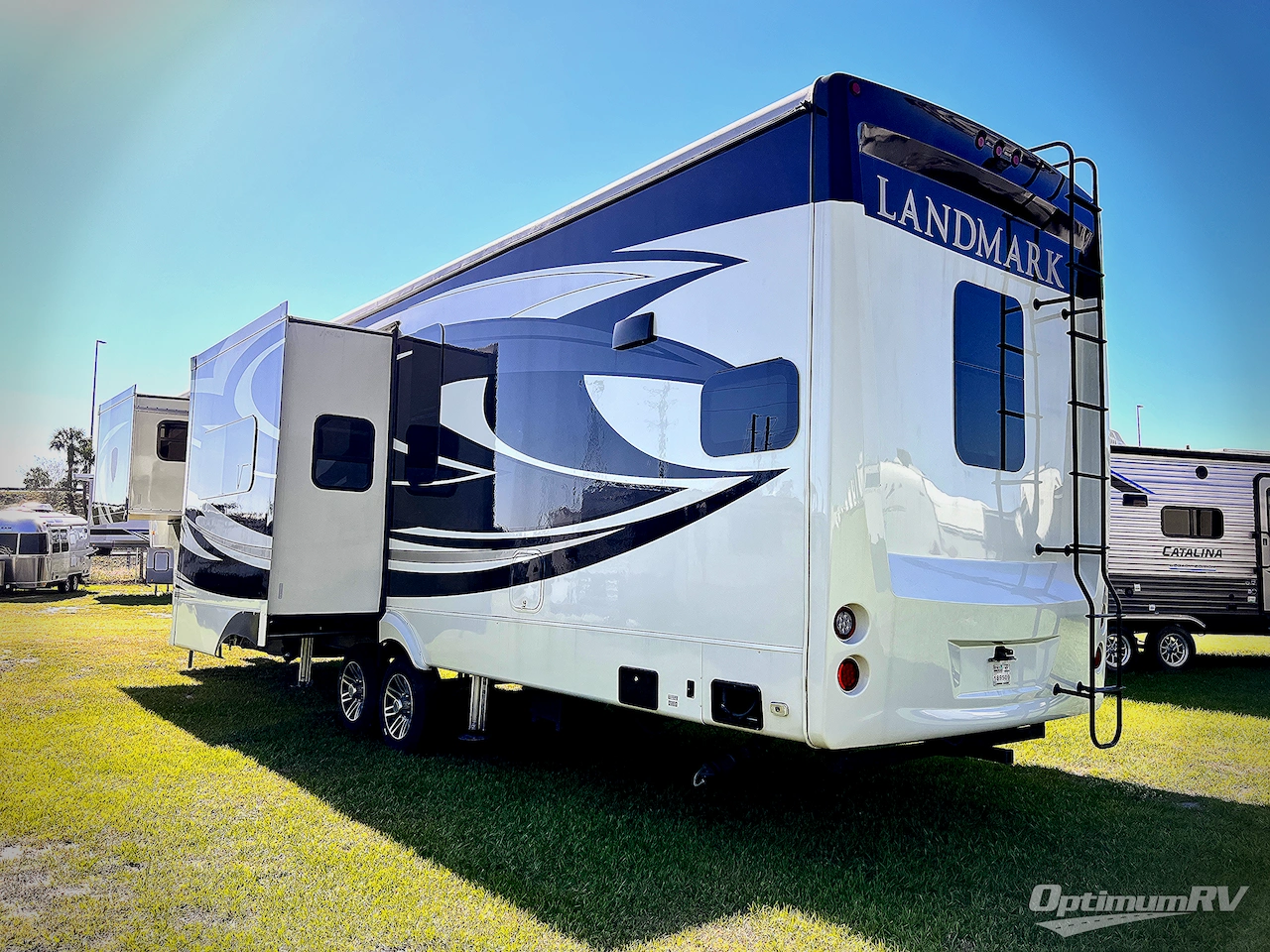 2019 Heartland Landmark 365 Concord Photo 2