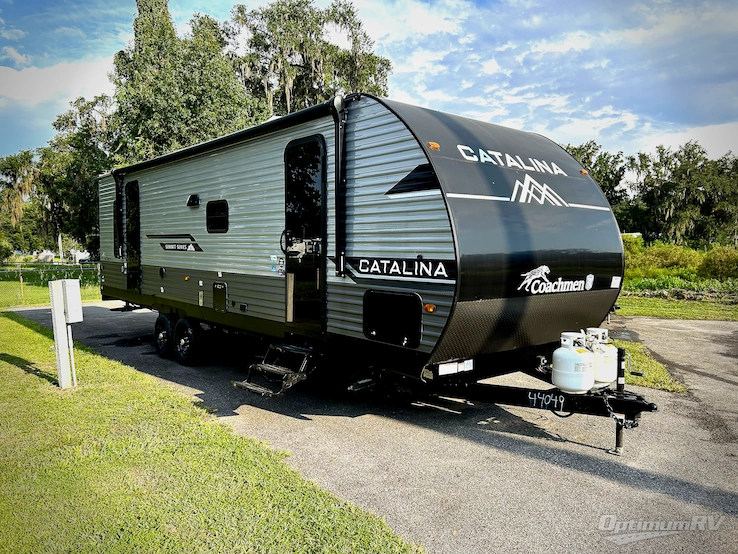 2025 Coachmen Catalina Summit Series 8 271DBS RV Photo 1