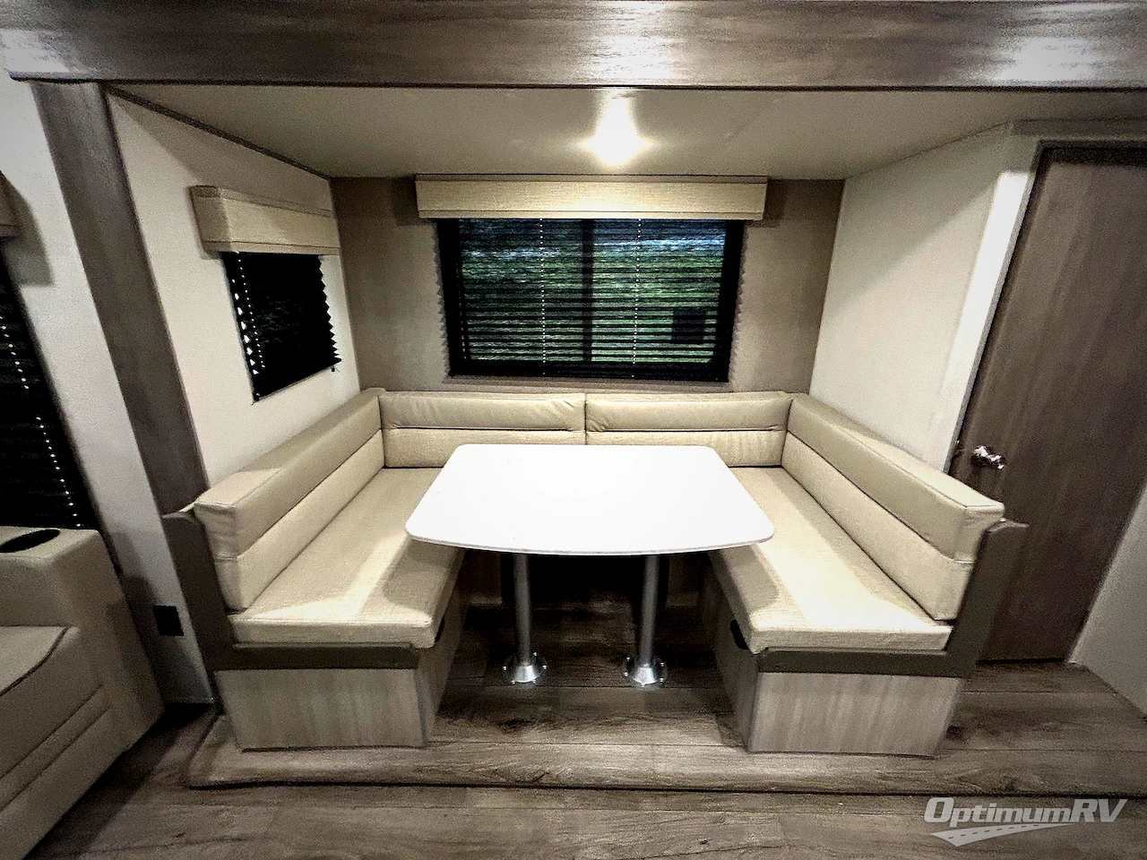 2025 Coachmen Catalina Summit Series 8 271DBS Photo 12