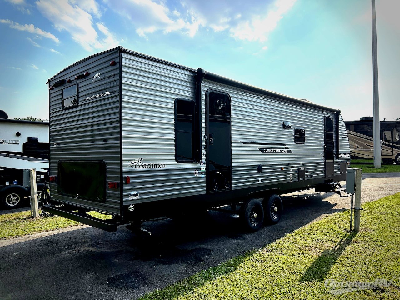 2025 Coachmen Catalina Summit Series 8 271DBS Photo 2