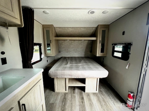 2026 Coachmen Catalina Summit Series 8 211BH RV Photo 2