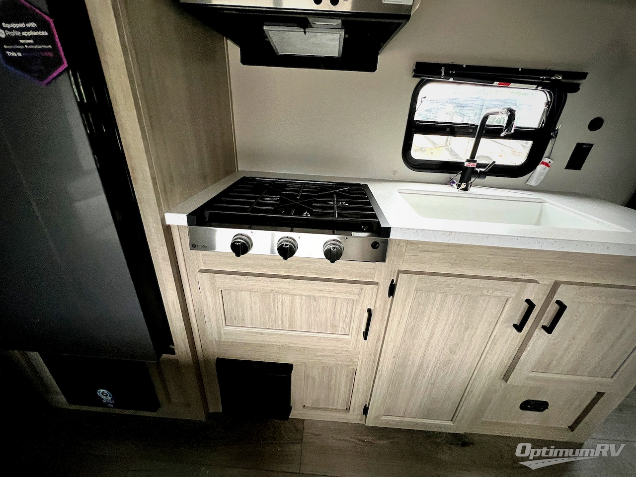 2026 Coachmen Catalina Summit Series 8 211BH Photo 10