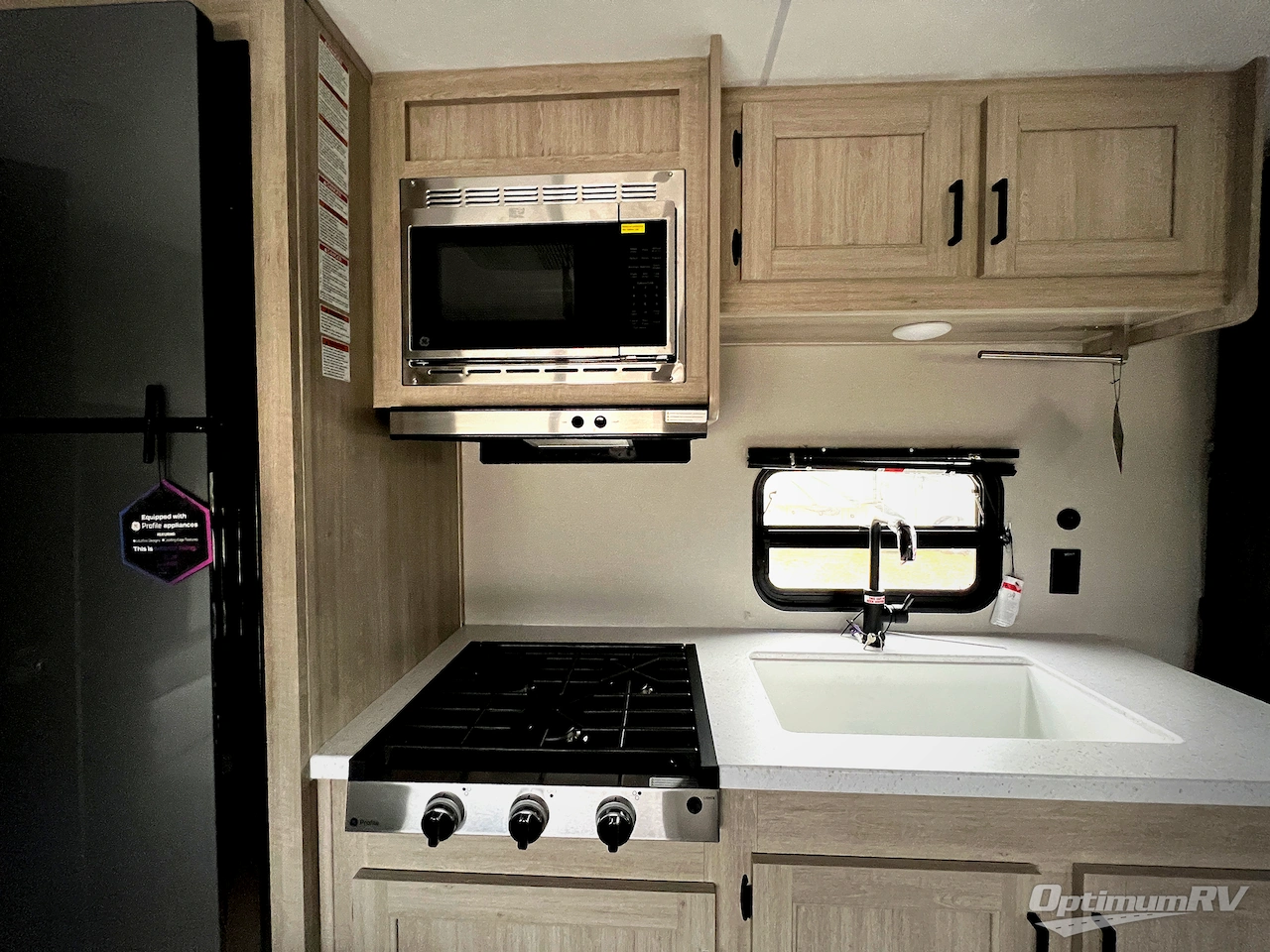 2026 Coachmen Catalina Summit Series 8 211BH Photo 11