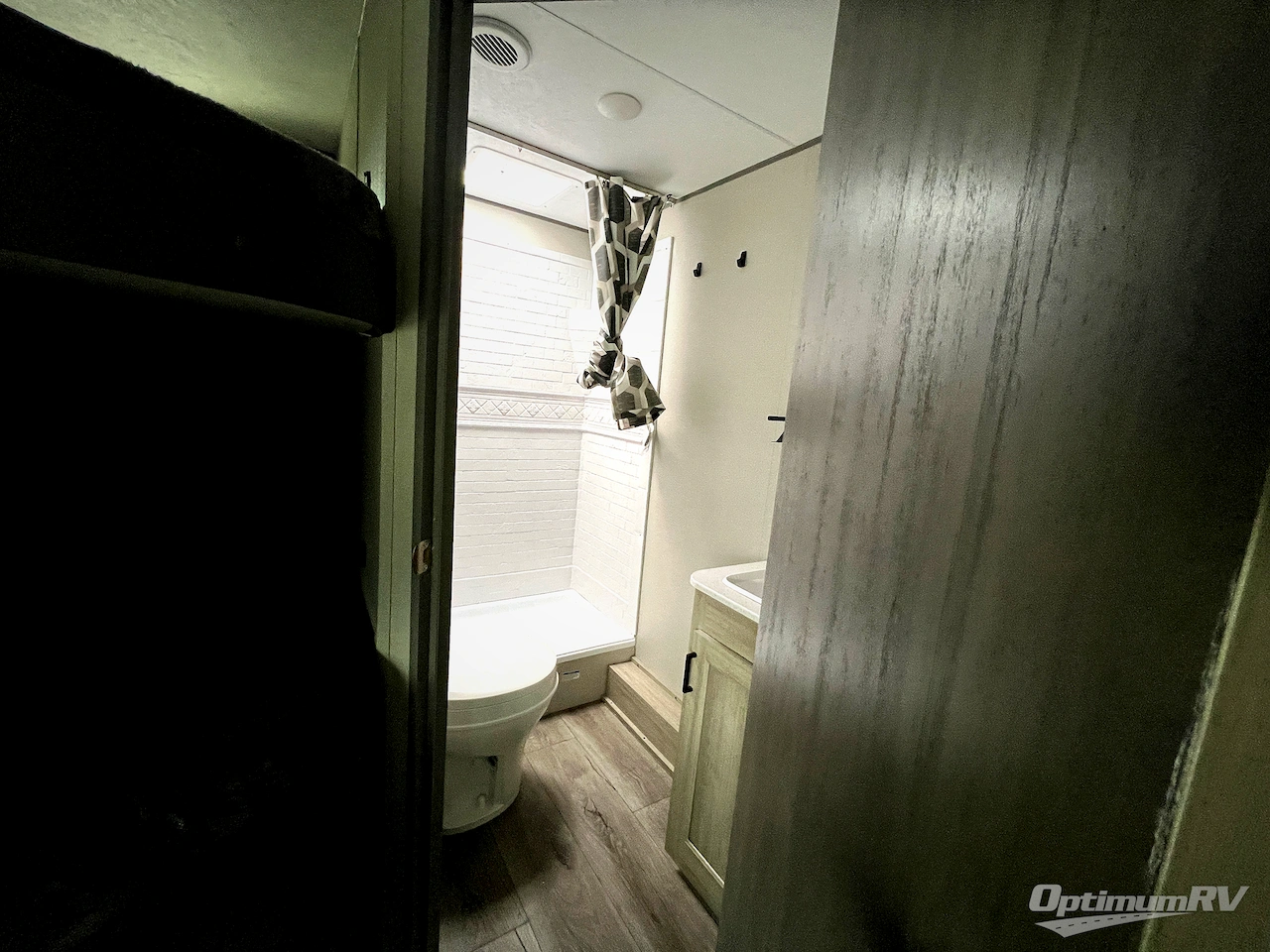 2026 Coachmen Catalina Summit Series 8 211BH Photo 14