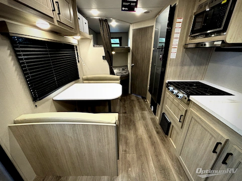 2026 Coachmen Catalina Summit Series 8 211BH RV Photo 2