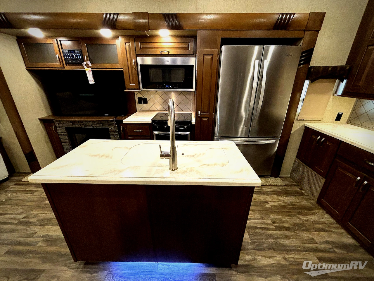 2018 Forest River Cedar Creek Silverback 35IK Photo 4