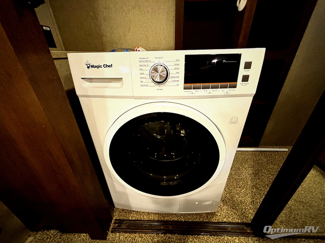 2018 Forest River Cedar Creek Silverback 35IK Photo 9