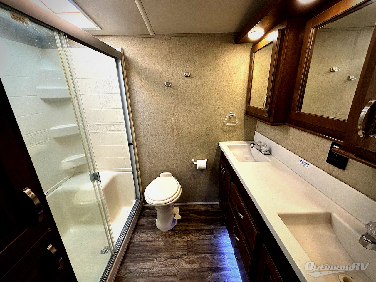 2018 Forest River Cedar Creek Silverback 35IK Photo 11