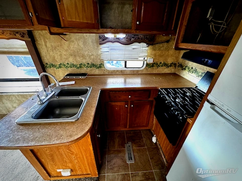 2008 Dutchmen Denali 295BS-DSL RV Photo 4