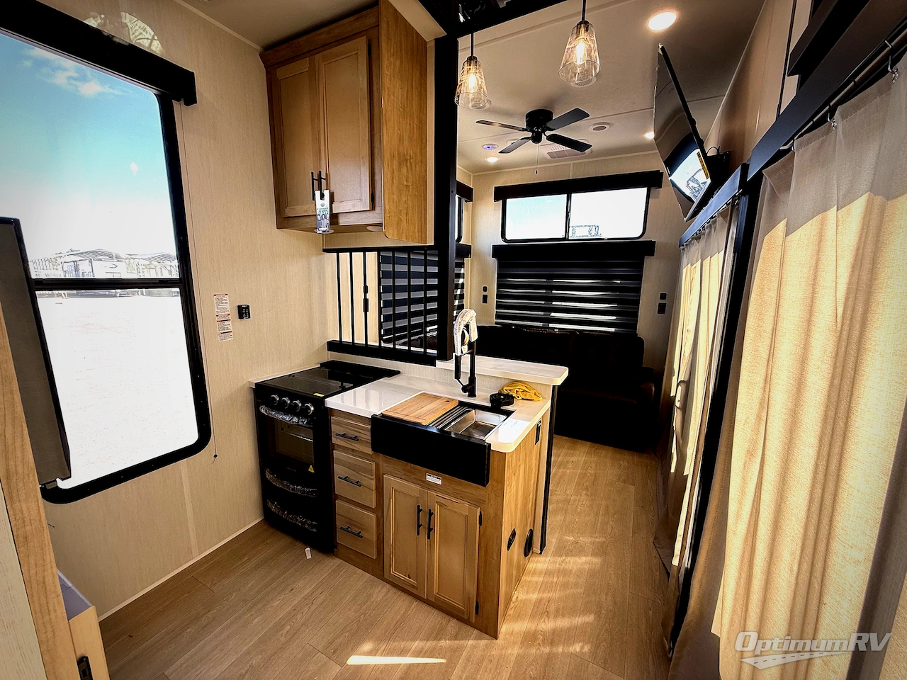 2026 Forest River Cherokee Timberwolf 27MDK Photo 6