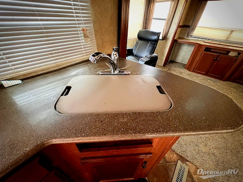 2012 Dutchmen Denali 310RES RV Photo 3