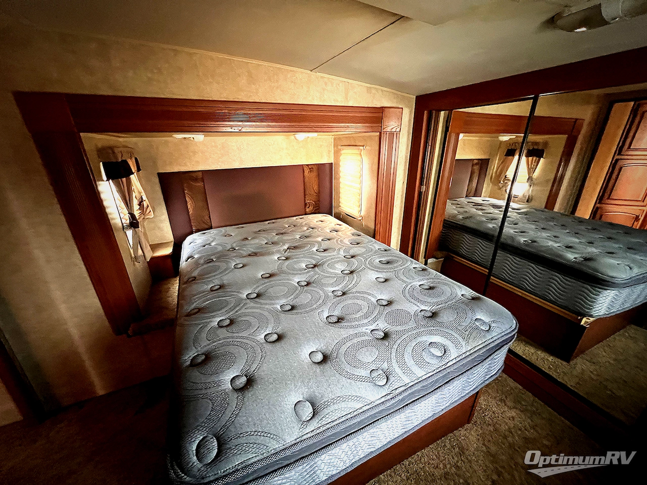 2012 Dutchmen Denali 310RES Photo 15