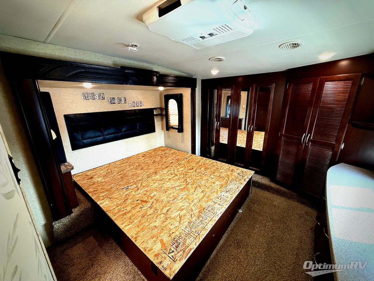 2014 Heartland Cyclone 4100 King Photo 20