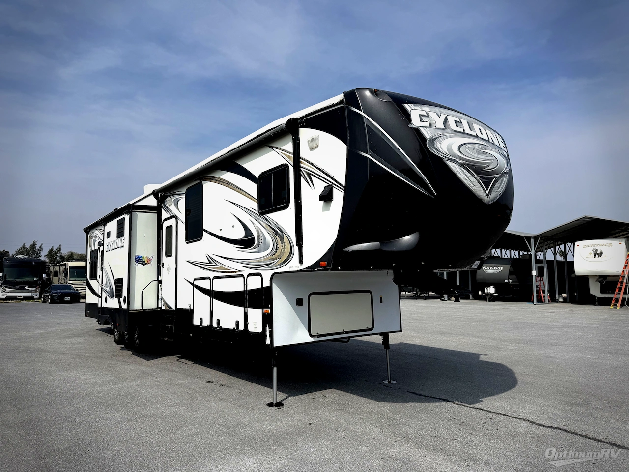 2014 Heartland Cyclone 4100 King Photo 1