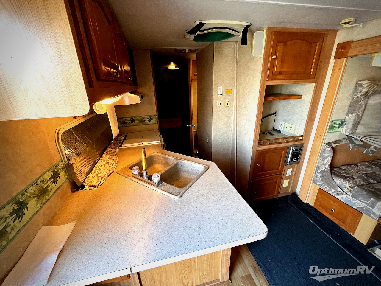 2005 Forest River Rockwood 8272S Photo 6