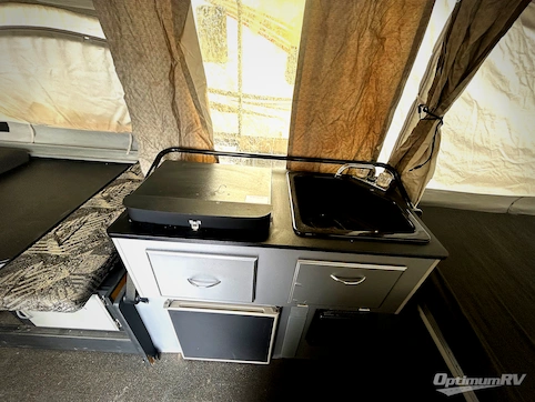 2008 Fleetwood Evolution E3 RV Photo 4