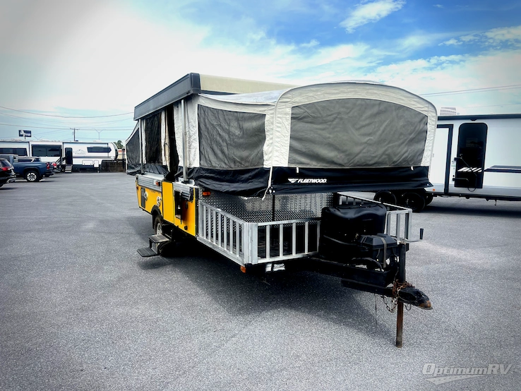 2008 Fleetwood Evolution E3 RV Photo 1