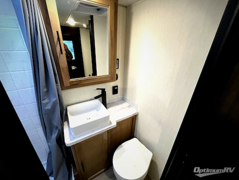 2025 Forest River Cherokee Grey Wolf Black label 19SMBL RV Photo 4