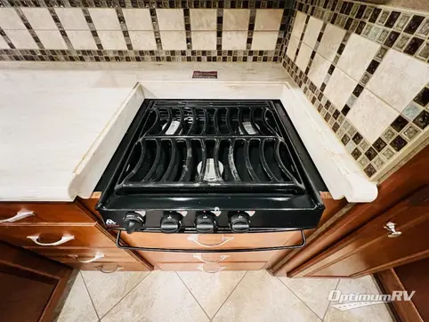 2017 Winnebago Suncruiser 38Q RV Photo 2