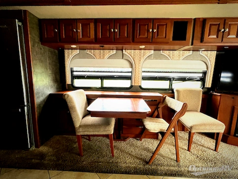 2015 Itasca Suncruiser 38Q RV Photo 3