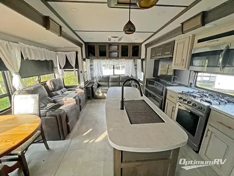 2020 Alliance Paradigm 340RL RV Photo 2