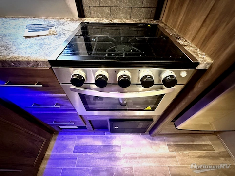2020 CrossRoads Zinger ZR290KB RV Photo 3