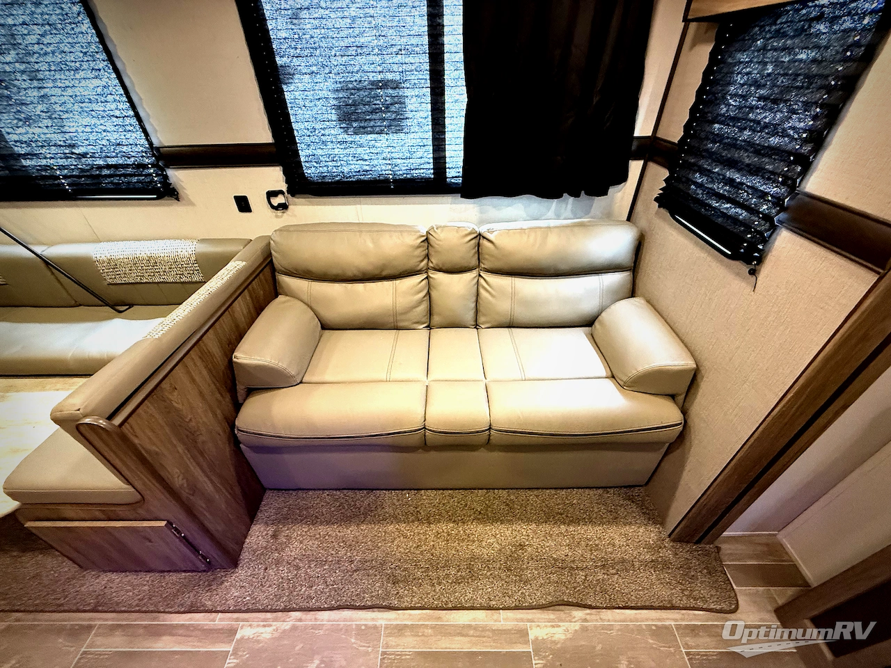 2020 CrossRoads Zinger ZR290KB Photo 6