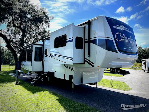 New 2025 Palomino Columbus 380RL Featured Photo
