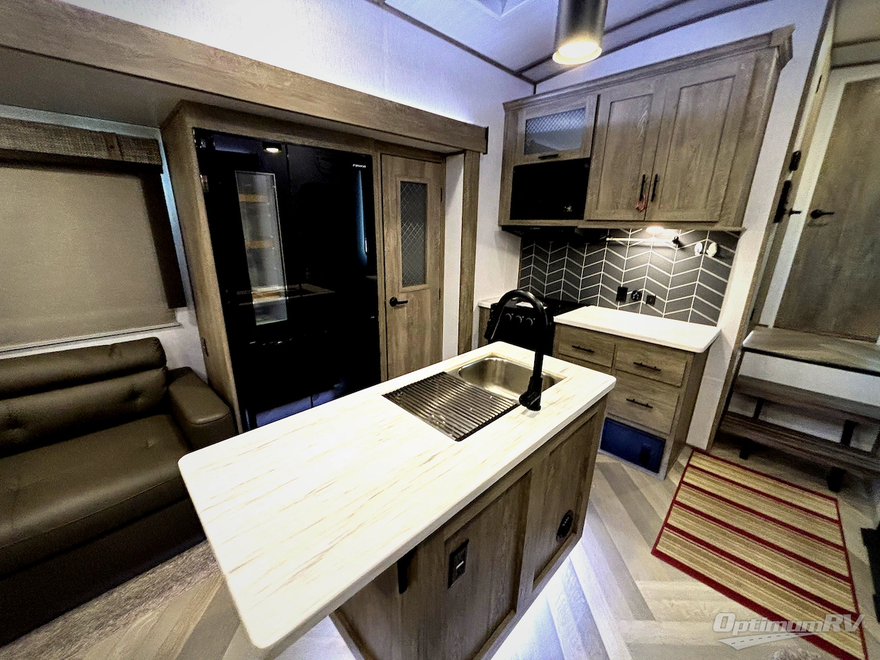 2022 Forest River Wildwood Heritage Glen 286RL Photo 6