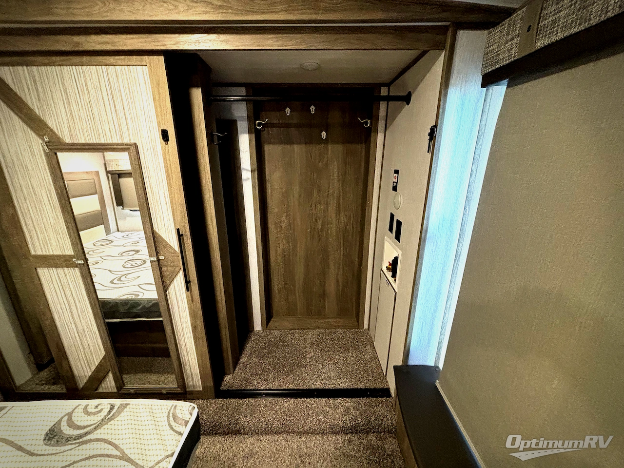 2022 Forest River Wildwood Heritage Glen 286RL Photo 10